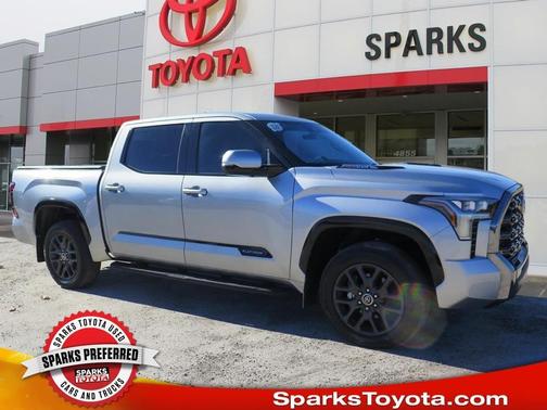 2023 Toyota Tundra Hybrid Platinum