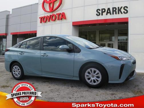 2021 Toyota Prius LE