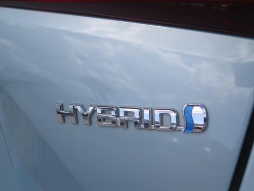 2021 Toyota Prius LE
