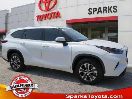 2021 Toyota Highlander XLE