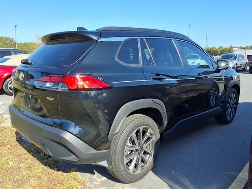 2025 Toyota Corolla Cross XLE