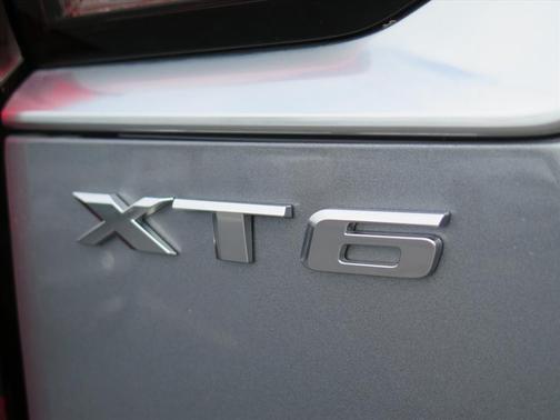 2021 Cadillac XT6 Premium Luxury FWD