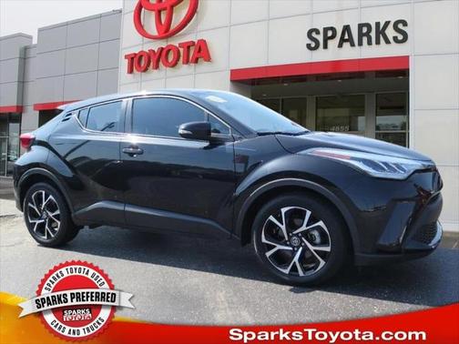 2022 Toyota C-HR XLE