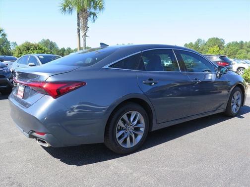 2020 Toyota Avalon XLE