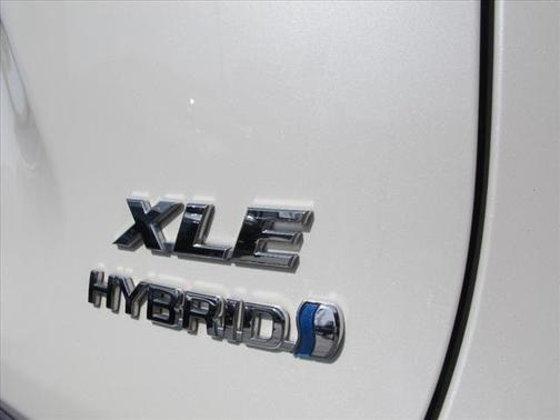2021 Toyota RAV4 Hybrid XLE Premium