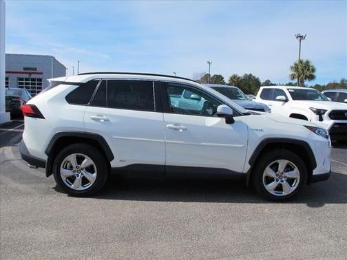 2021 Toyota RAV4 Hybrid XLE Premium