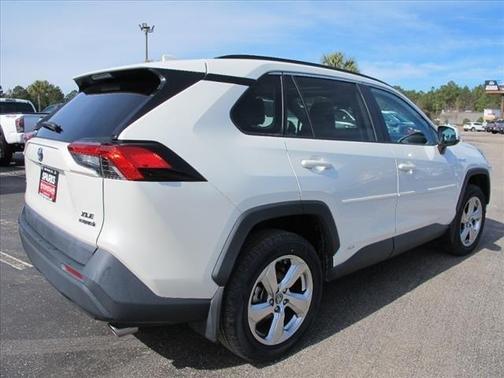 2021 Toyota RAV4 Hybrid XLE Premium
