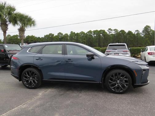 2025 Toyota Crown Signia Limited