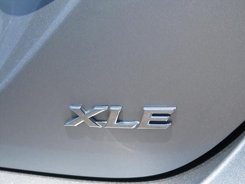 Celestial Silver Metallic 2021 Toyota Camry XLE