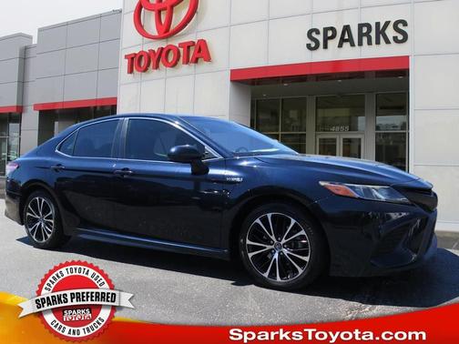 Aqua 2018 Toyota Camry Hybrid SE