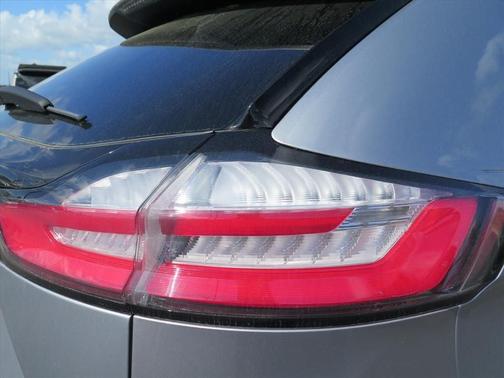 Iconic Silver Metallic 2024 Ford Edge Titanium