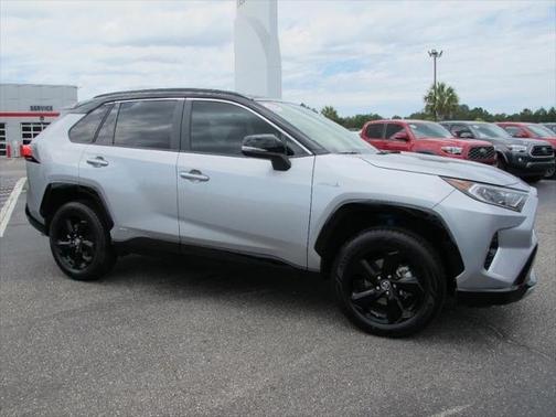 2019 Toyota RAV4 Hybrid SE