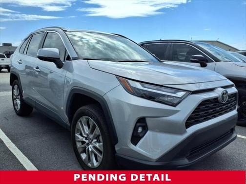 2022 Toyota RAV4 XLE Premium
