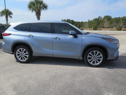 2023 Toyota Highlander Limited