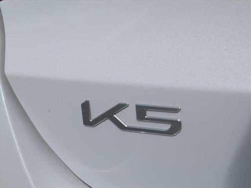 Glacial White Pearl 2023 Kia K5 EX