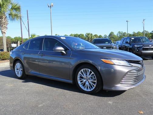 2019 Toyota Camry XLE