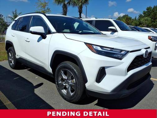 2024 Toyota RAV4 Hybrid LE