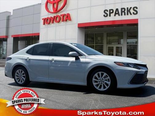 2022 Toyota Camry LE