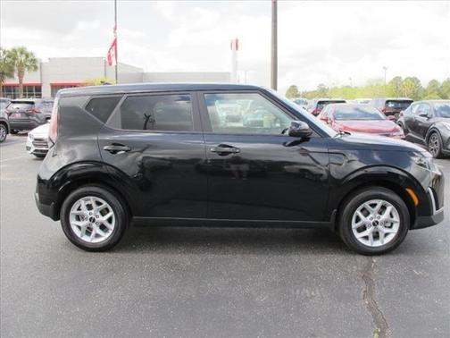 2023 Kia Soul S