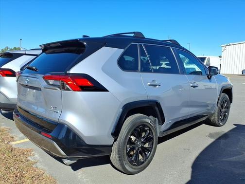 2023 Toyota RAV4 Hybrid SE