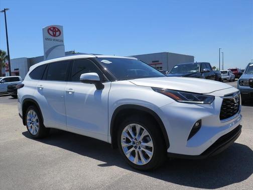 Wind Chill Pearl 2024 Toyota Highlander Hybrid Limited