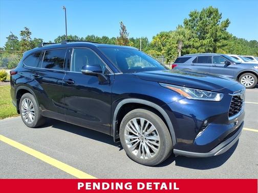2022 Toyota Highlander Platinum