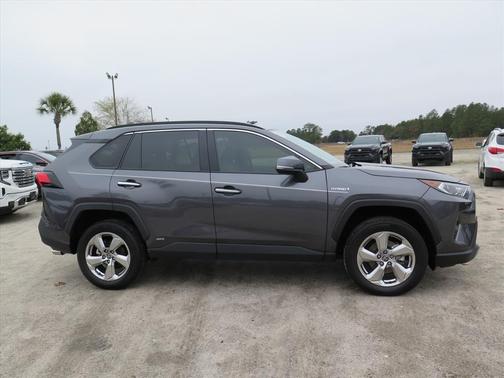 2021 Toyota RAV4 Hybrid SE