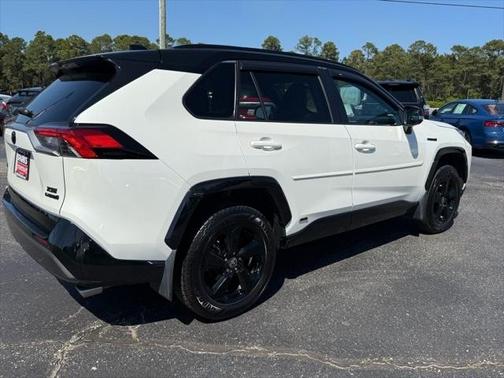 2021 Toyota RAV4 Hybrid SE