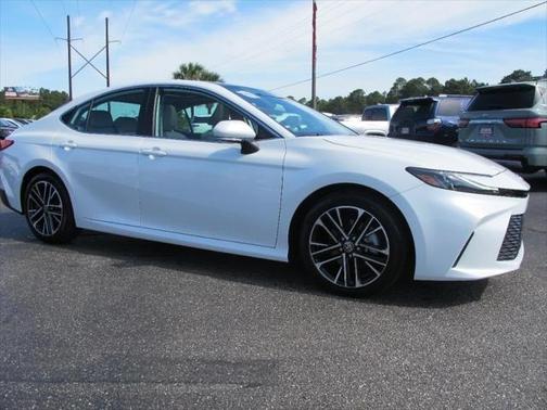 2025 Toyota Camry XLE