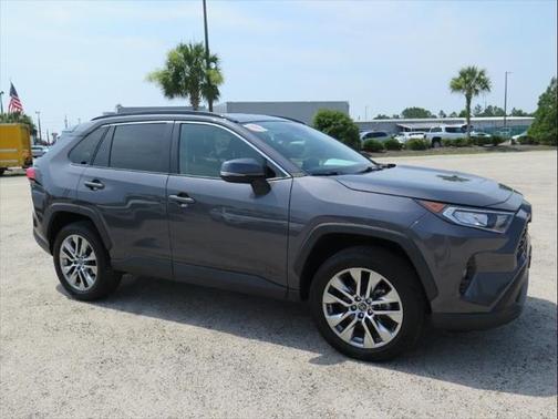 2020 Toyota RAV4 XLE Premium