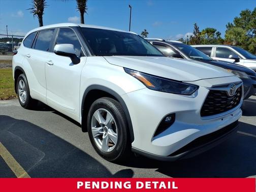 2023 Toyota Highlander LE