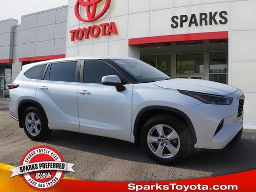 2023 Toyota Highlander LE