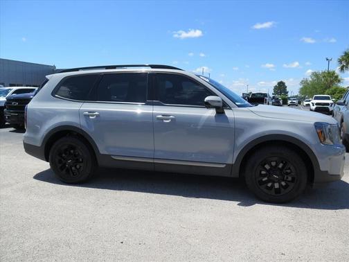 Wolf Gray 2023 Kia Telluride SX X-Pro