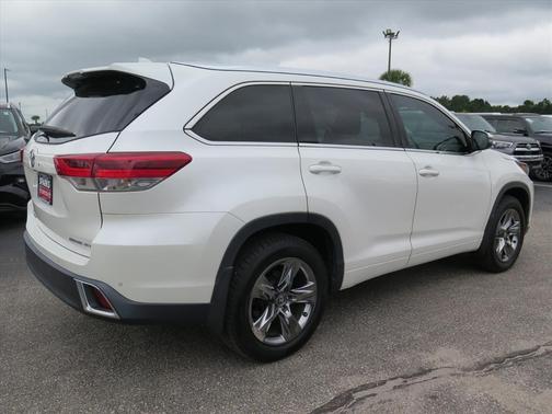 2019 Toyota Highlander Limited Platinum