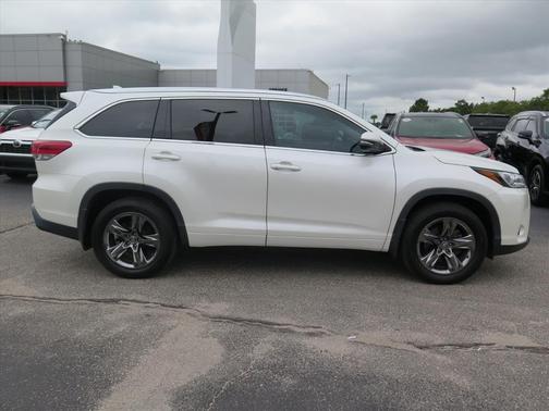 2019 Toyota Highlander Limited Platinum