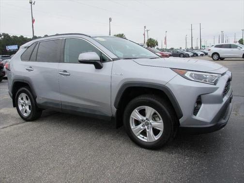 2021 Toyota RAV4 Hybrid XLE