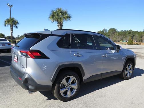 2021 Toyota RAV4 Hybrid XLE Premium