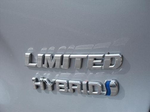 2020 Toyota RAV4 Hybrid SE