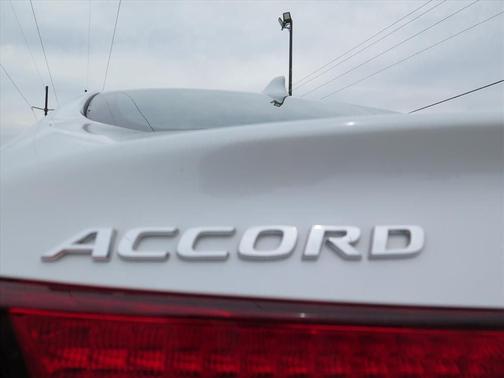 White 2021 Honda Accord EX-L 1.5T