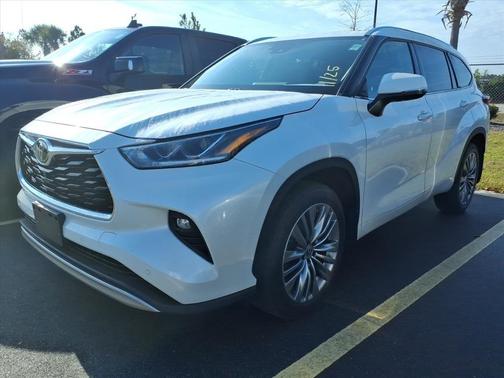 2021 Toyota Highlander Platinum