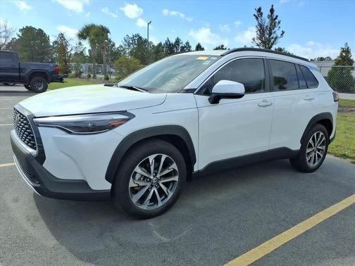 2023 Toyota Corolla Cross XLE