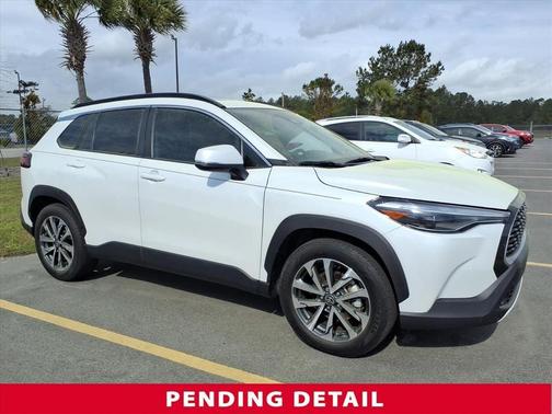 2023 Toyota Corolla Cross XLE