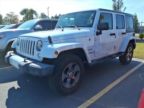 2016 Jeep Wrangler Unlimited Sahara