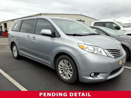2015 Toyota Sienna XLE