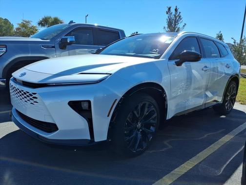 2025 Toyota Crown Signia Limited