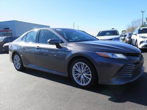 2018 Toyota Camry Hybrid XLE