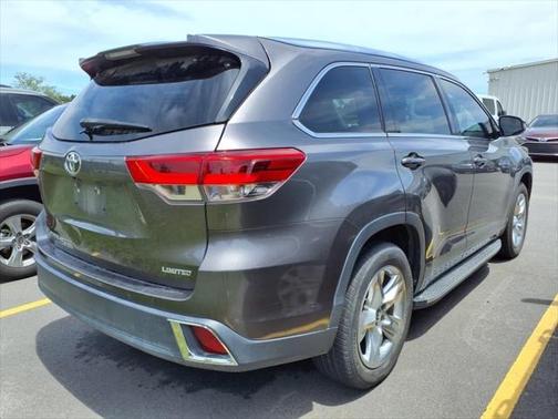 2017 Toyota Highlander Limited