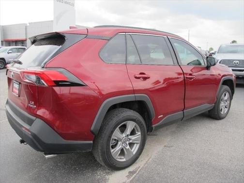 2024 Toyota RAV4 Hybrid LE