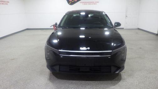 Black 2025 Kia K4