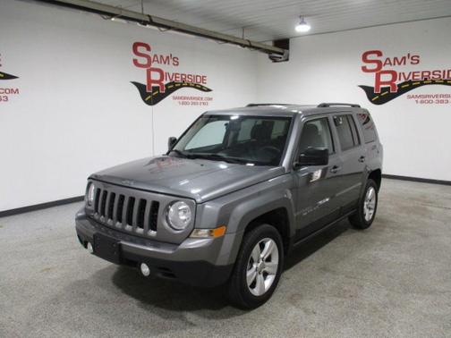 Photo 1 of 11 of 2013 Jeep Patriot Latitude